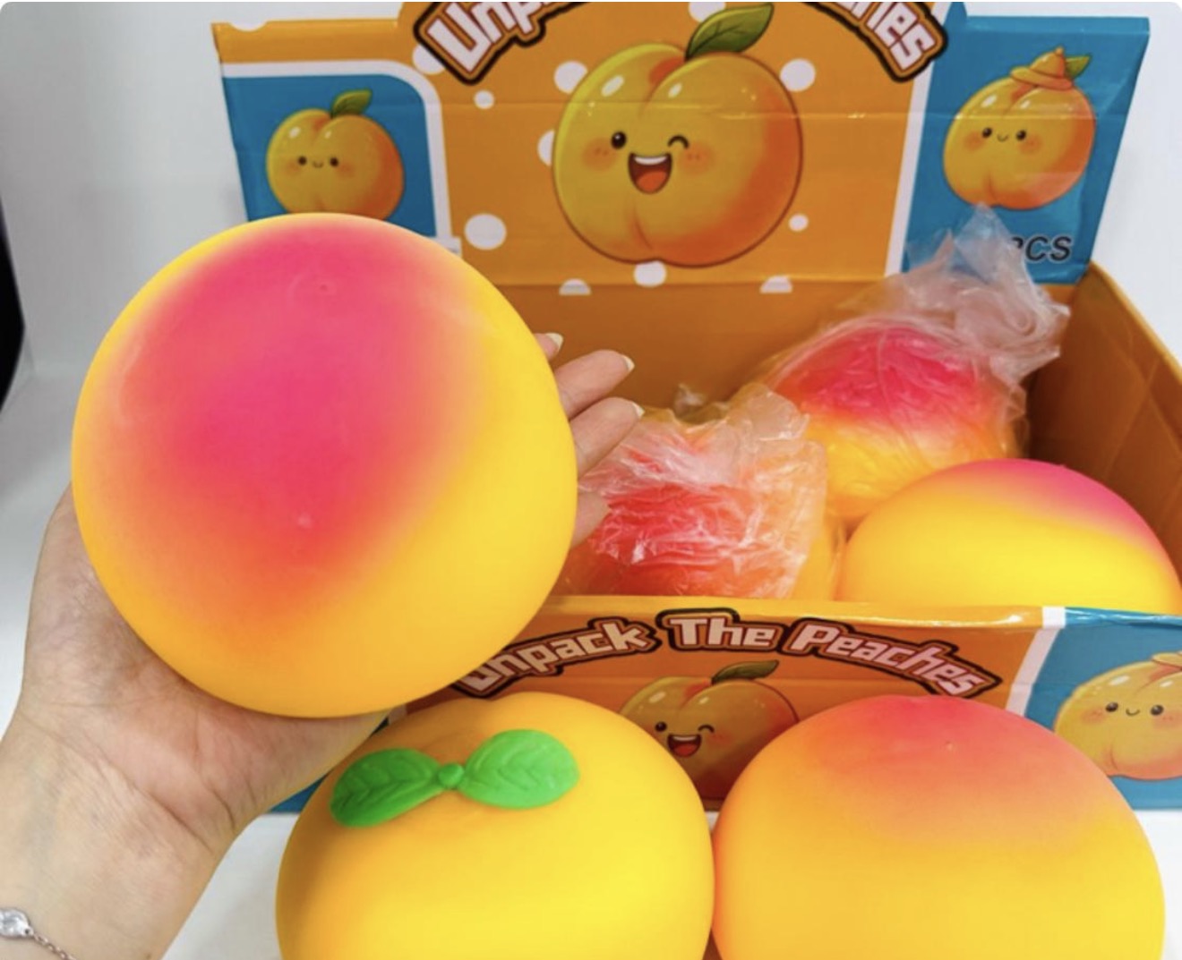 Jumbo Peach Squishy