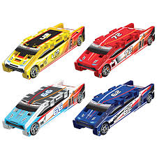 Flat 2 Fast Cars - Luki Lab innovative flat-pack racing cars that transform for kids' racing play