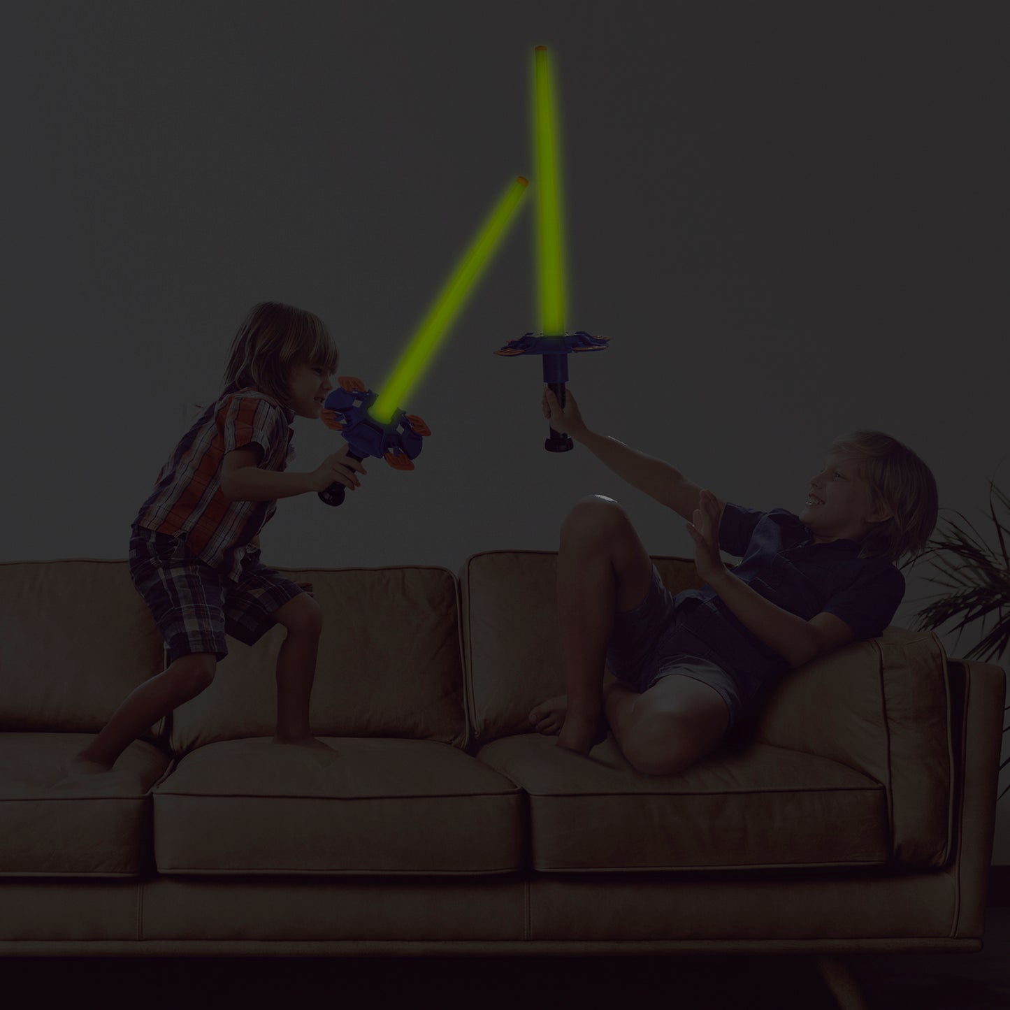 Nerf Fencing Duel - Safe foam fencing set with two retractable swords for competitive play