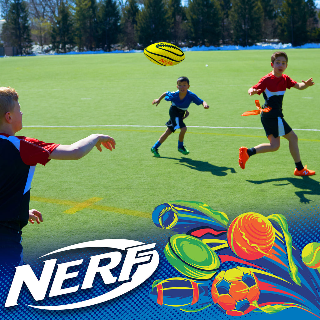 Nerf 5 V 5 Flag Set - Complete flag football set with belts and foam football for team gameplay