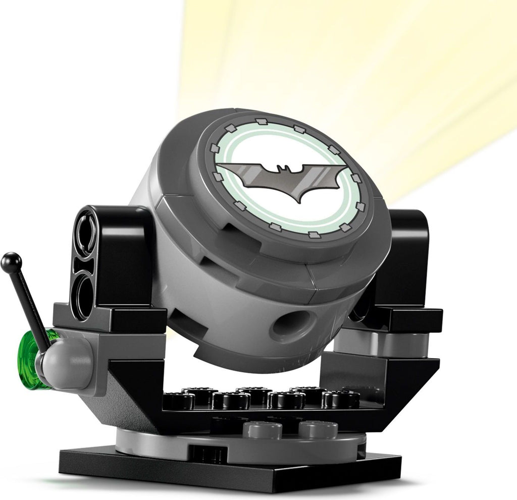 LEGO Super Heroes DC: Batman™ Tumbler vs. Two-Face™ & The Joker™