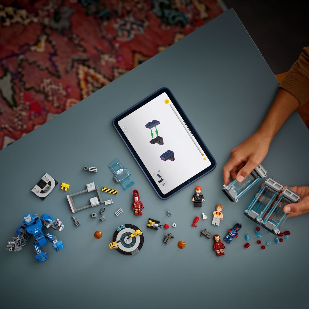 LEGO Super Heroes Marvel: Iron Man's Laboratory: Hall of Armor
