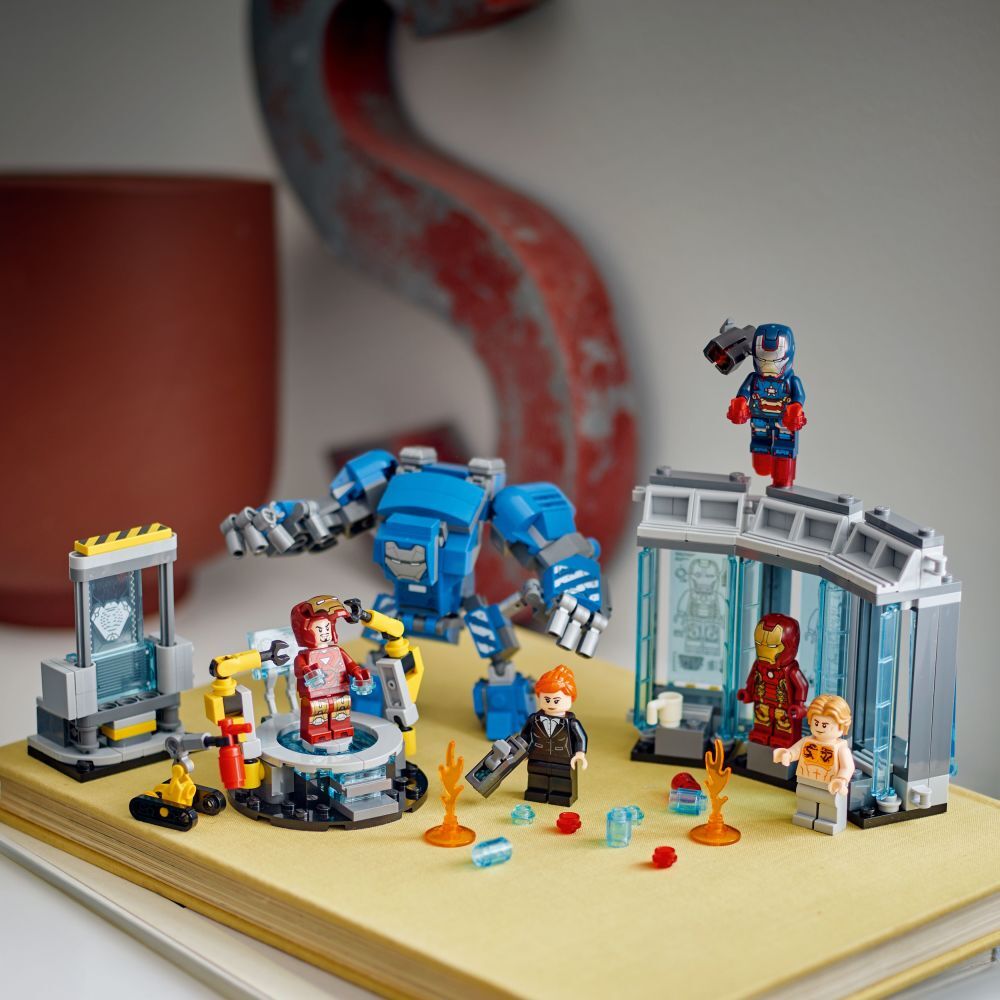 LEGO Super Heroes Marvel: Iron Man's Laboratory: Hall of Armor