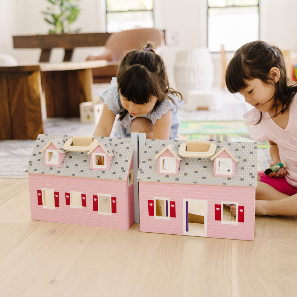 Fold & Go Mini Dollhouse