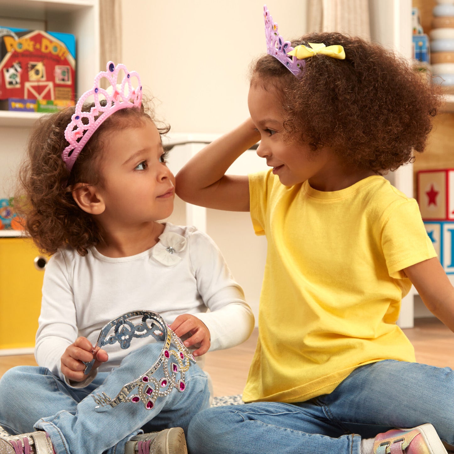 Melissa & Doug Crown Jewels Tiaras 4-pack dress up set with gold and silver crowns