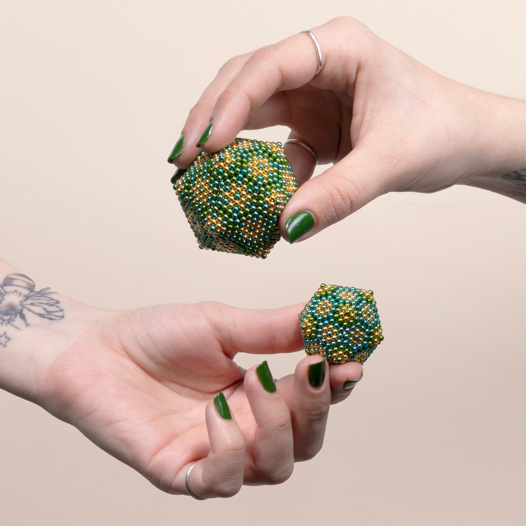 Speks 512 Inspire magnetic balls for creative building and stress relief