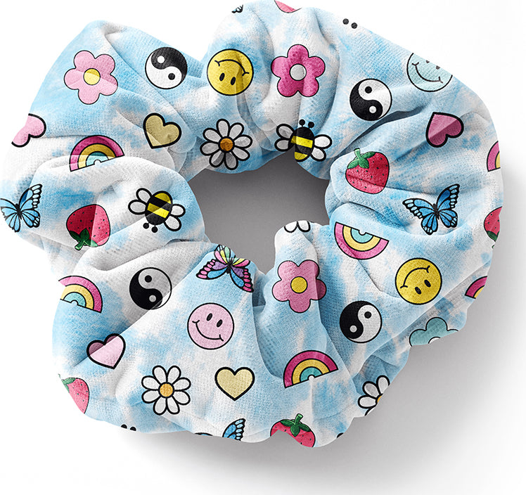 Colorful Totes 90s print scrunchie hair accessory with retro pattern design