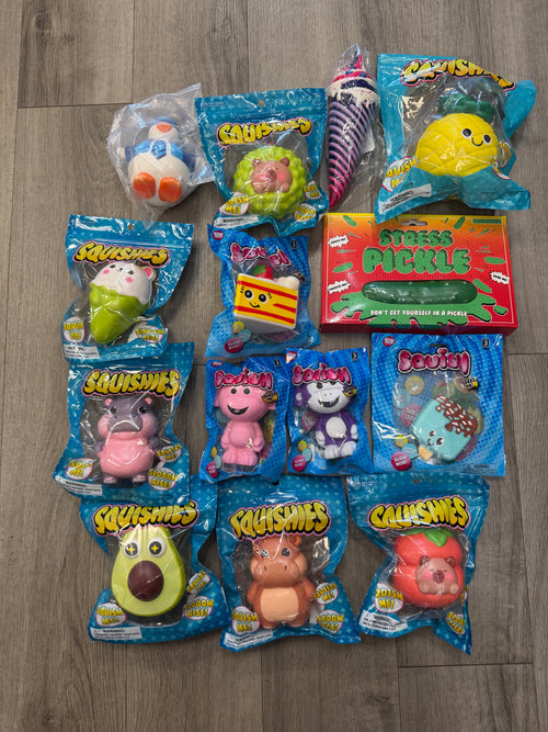 4 Pack Mystery Squishies!
