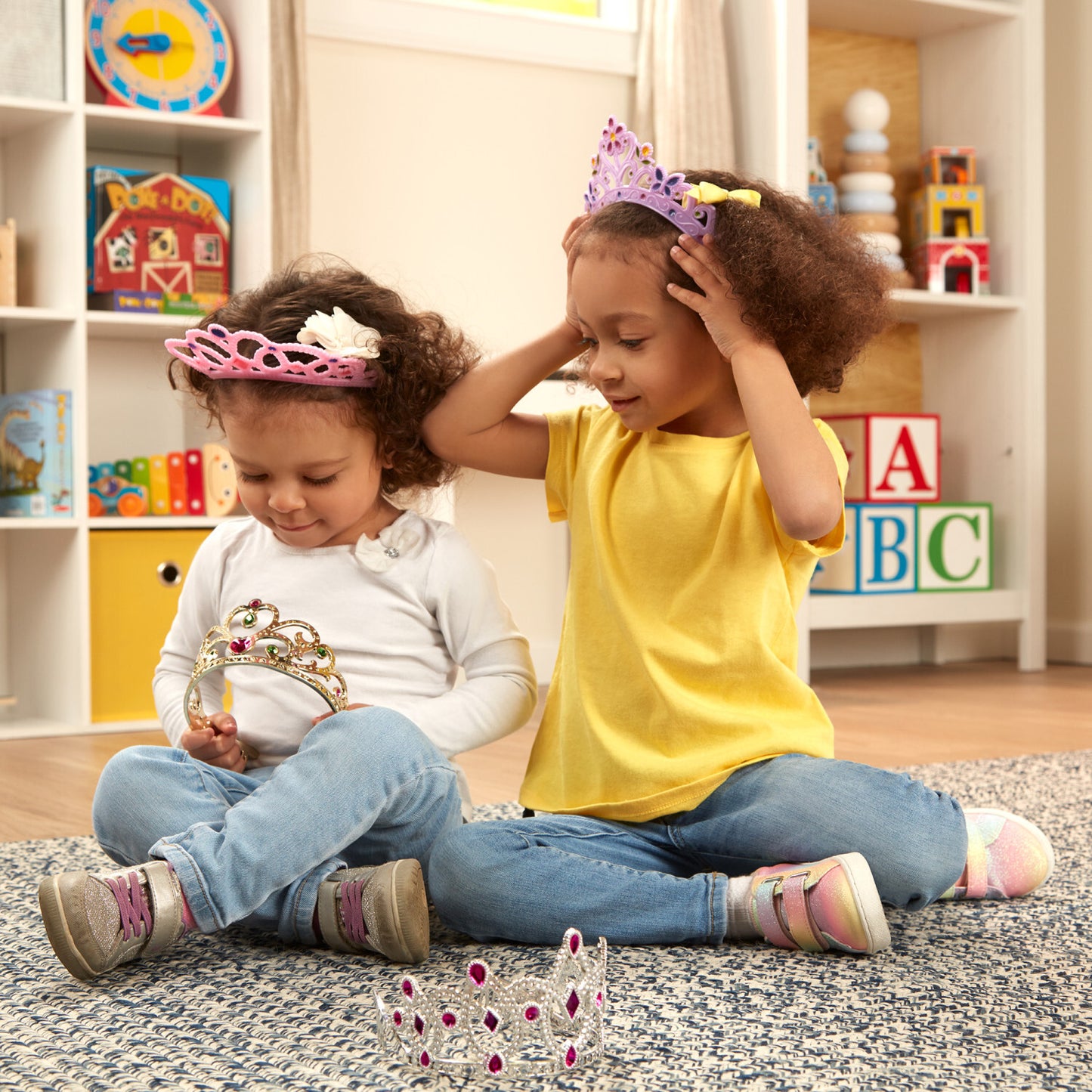 Melissa & Doug Crown Jewels Tiaras 4-pack dress up set with gold and silver crowns