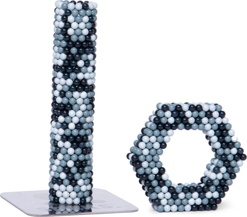 Speks Pixel Black magnetic balls in sleek black color for building and fidgeting